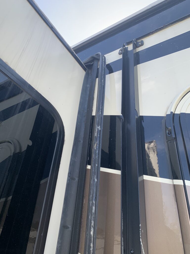 1 Great RV Slide Out Repair Conroe, TX Mobile RV Guys (936) 8707680